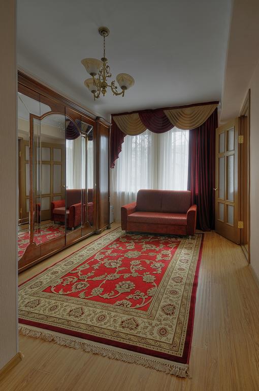 Planet Lux Hotel Vladikavkaz Eksteriør bilde